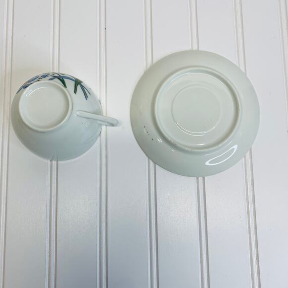 Midcentury Modern Blue Flower Design Coffee Cup and Saucer Tea cup - Picture 2 of 4